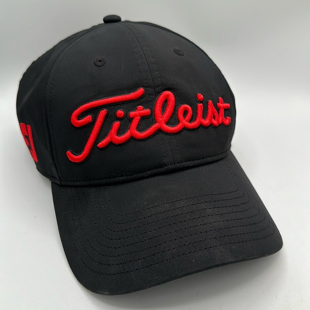 Titleist black golf cap